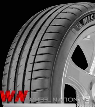 Michelin Pilot Sport 4 Tyre - 265/35R18